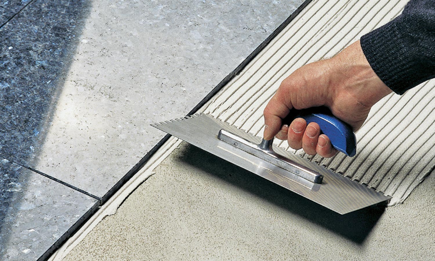 Colle pour carrelage
