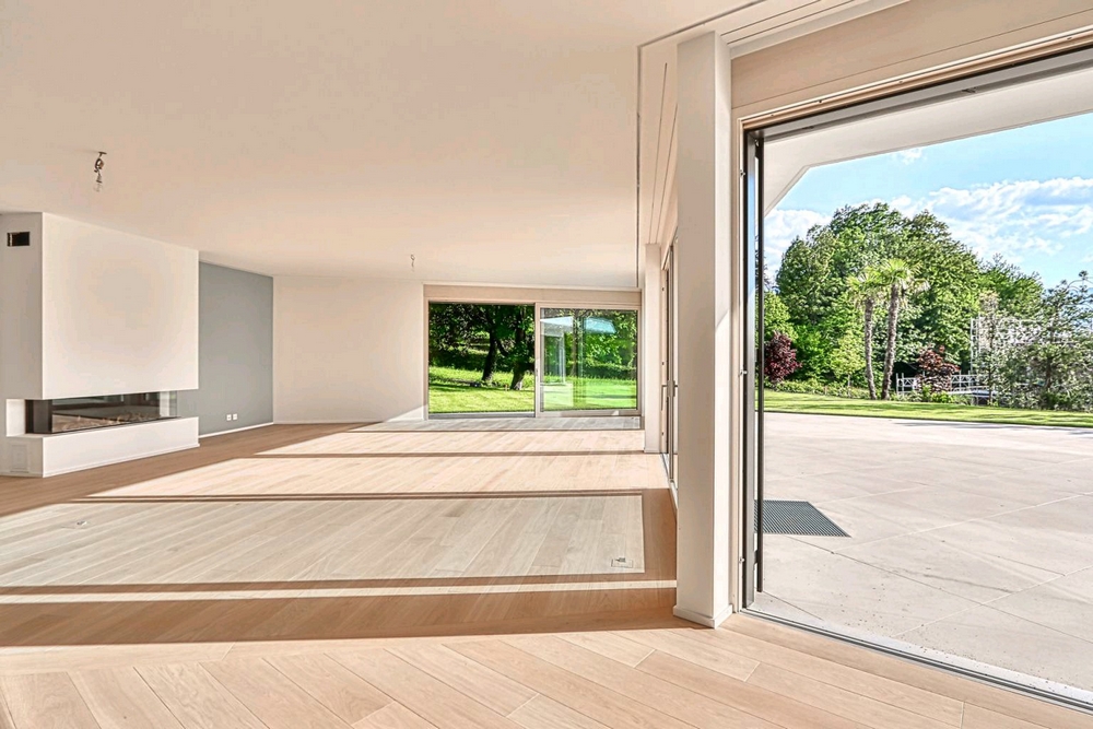 Villa avec piscine sur la Riviera – Intérieur (Riviera)