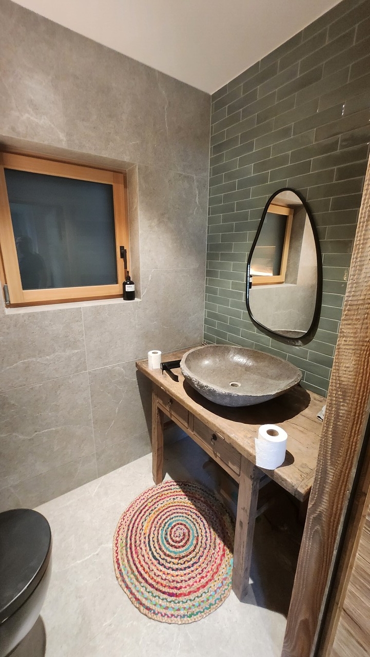 Chalet en Valais – Salles de bains et toilettes (Val de Bagnes)