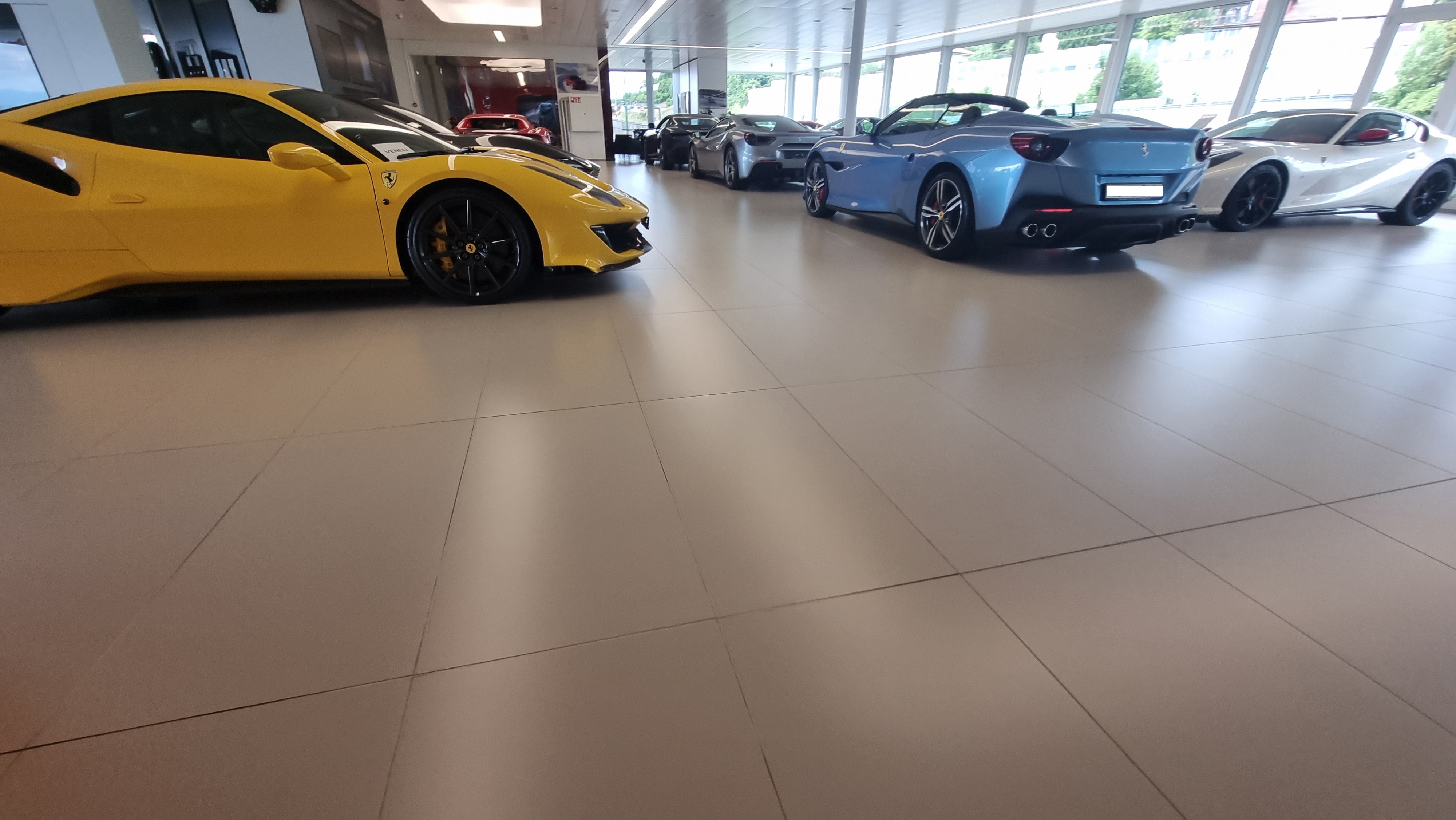 Showroom automobile en Lavaux – Showroom (Lavaux)