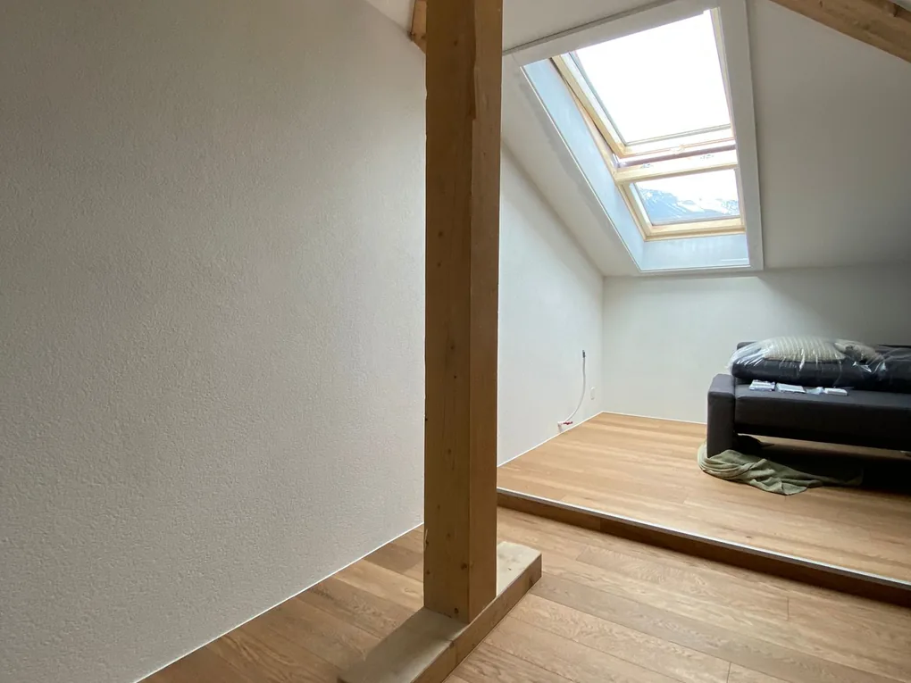 Appartement sous les combles en Valais central – Combles (Valais central)